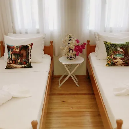 Beyaz Ev Pensiune 3*