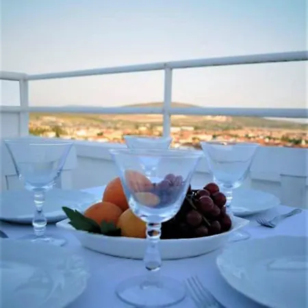 Beyaz Ev Alaçatı
