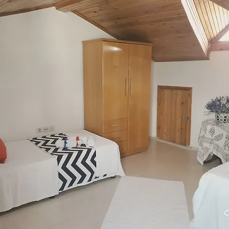 Beyaz Ev Πανσιόν 3*