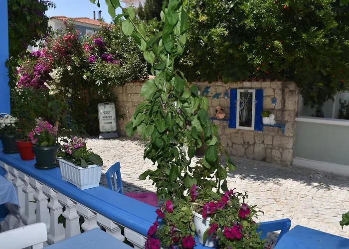 Pensión Beyaz Ev 3*