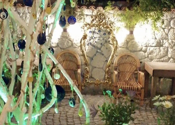 Pensión Beyaz Ev 3*