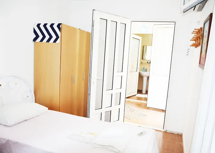 Beyaz Ev 3* Alaçatı