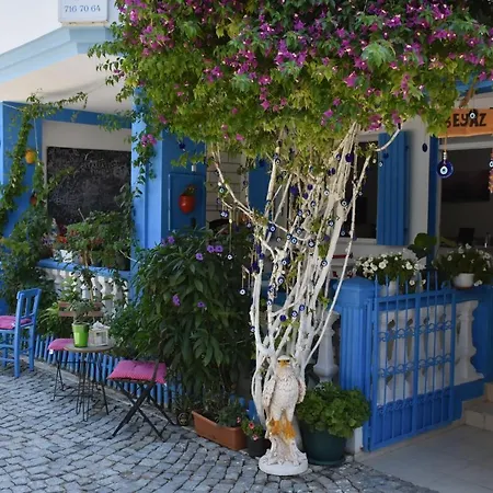 Beyaz Ev Gasthof Alaçatı