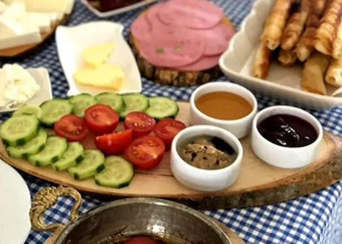 Beyaz Ev Konukevi 3*