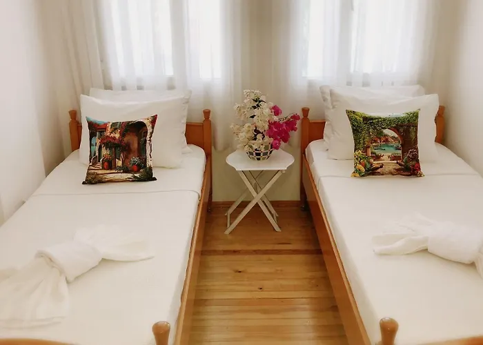 Beyaz Ev Konukevi 3*